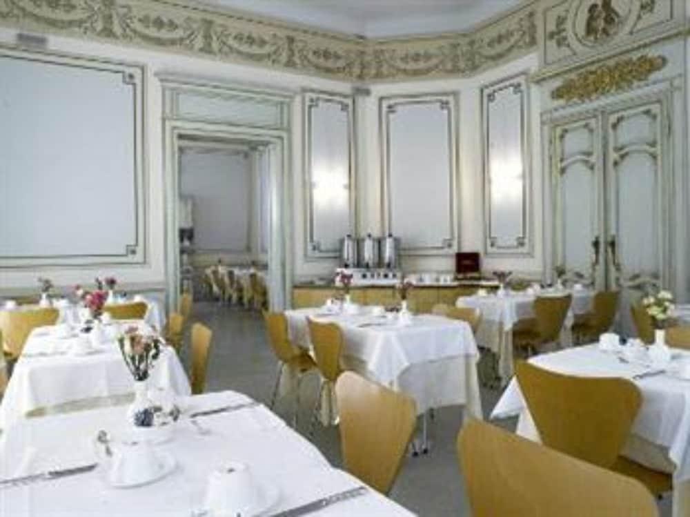 호텔 그랜드'이탈리아 파도바 레스토랑 사진